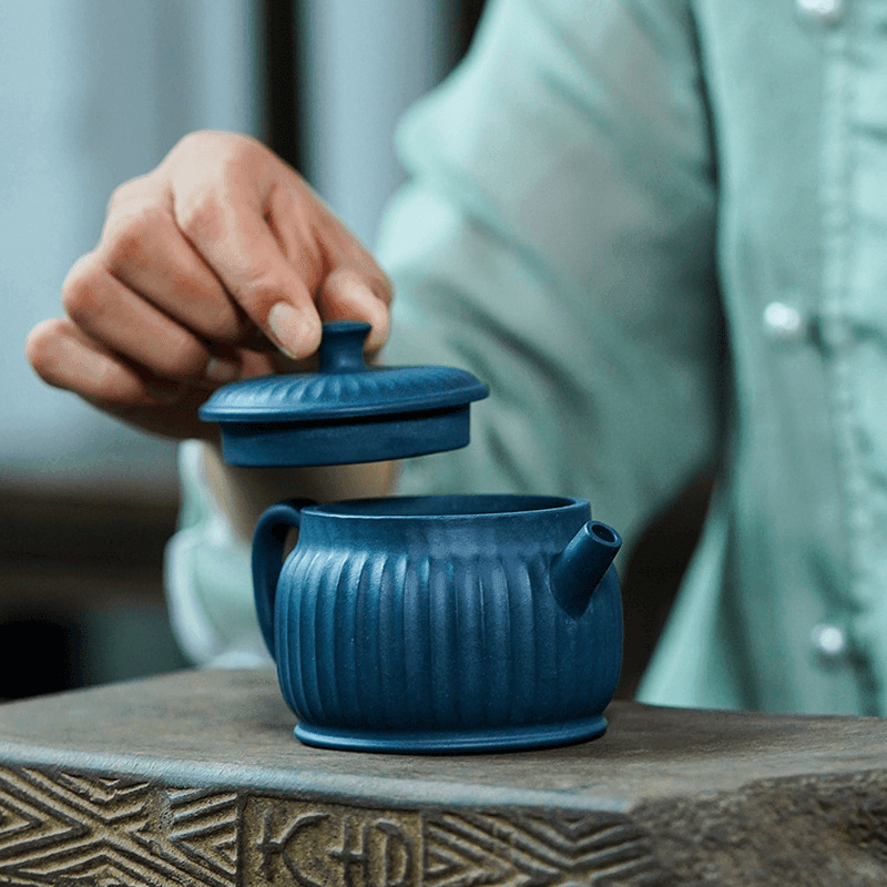 Yixing Purple Clay Teapot [Ribbed Jing Quan] | 宜兴紫砂壶 原矿天青泥 [筋纹井泉] - YIQIN TEA HOUSE 一沁茶舍  |  yiqinteahouse.com