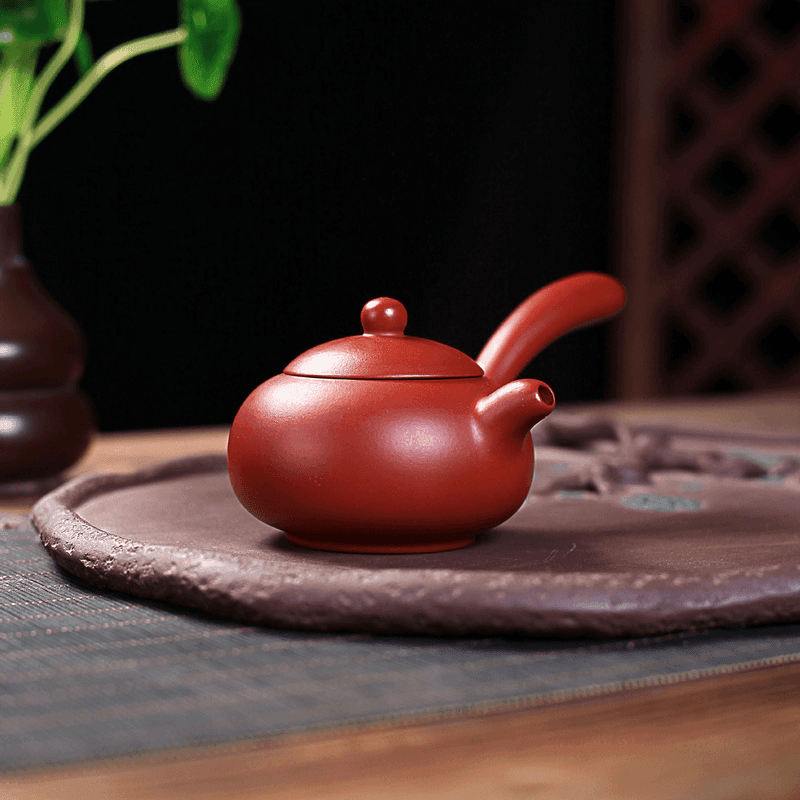 Yixing Purple Clay Teapot [Tang Yu Xishi] | 宜兴紫砂壶 原矿大红袍 [唐羽西施] 200ml - YIQIN TEA HOUSE 一沁茶舍  |  yiqinteahouse.com