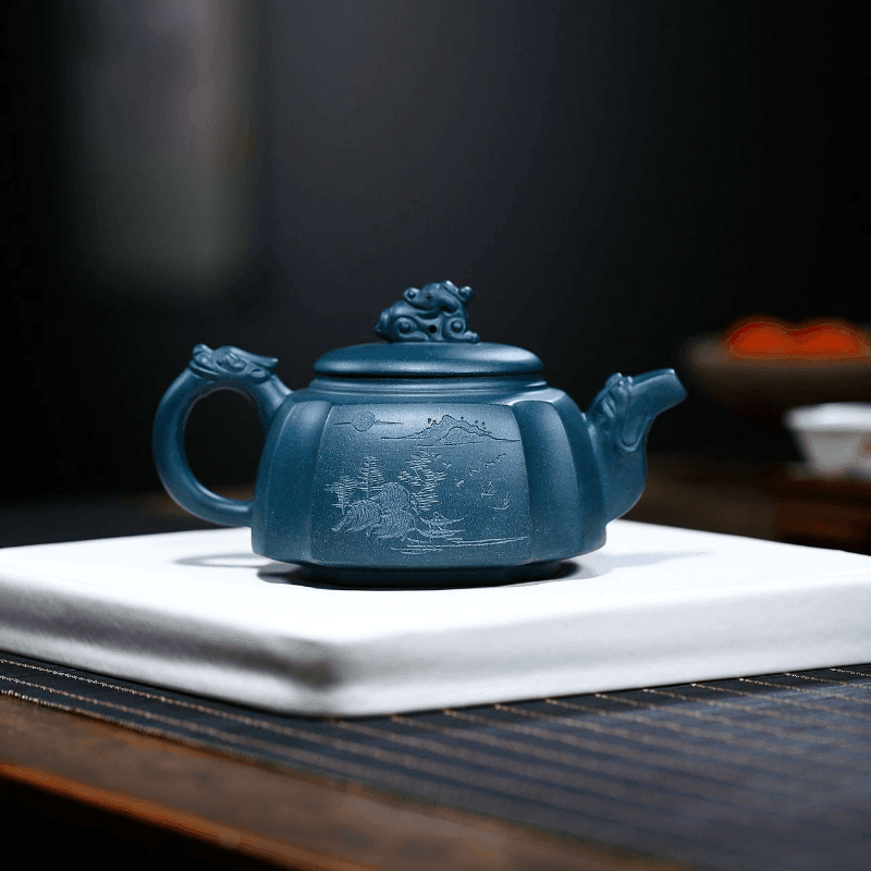 Yixing Purple Clay Teapot [The Dragon] | 宜兴紫砂壶 原矿天青泥 [龙行天下] - YIQIN TEA HOUSE 一沁茶舍 | yiqinteahouse.com