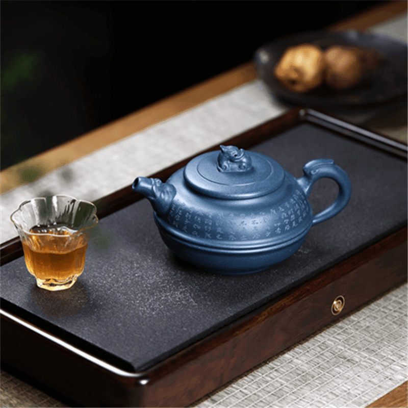 Yixing Purple Clay Teapot [The Dragon] | 宜兴紫砂壶 原矿天青泥 [龙尊壶] - YIQIN TEA HOUSE 一沁茶舍  |  yiqinteahouse.com