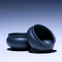 Load image into Gallery viewer, Yixing Purple Clay (Zisha) Tea Cup [Zen] | 宜兴紫砂品茗杯  原矿天青泥 [禅意杯] 50ml x 4 - YIQIN TEA HOUSE 一沁茶舍  |  yiqinteahouse.com
