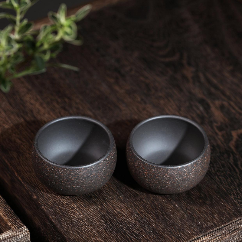 Yixing Zisha Tea Cup [Hei Jin Sha / Long Xue Sha] 40ml - YIQIN TEA HOUSE | yiqinteahouse.com | tea cup, teaware