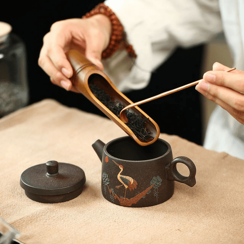 Yixing Purple Clay Teapot [Auspicious Crane] | 宜兴紫砂壶 原矿黑金砂 [仙鹤呈祥] - YIQIN TEA HOUSE 一沁茶舍  |  yiqinteahouse.com