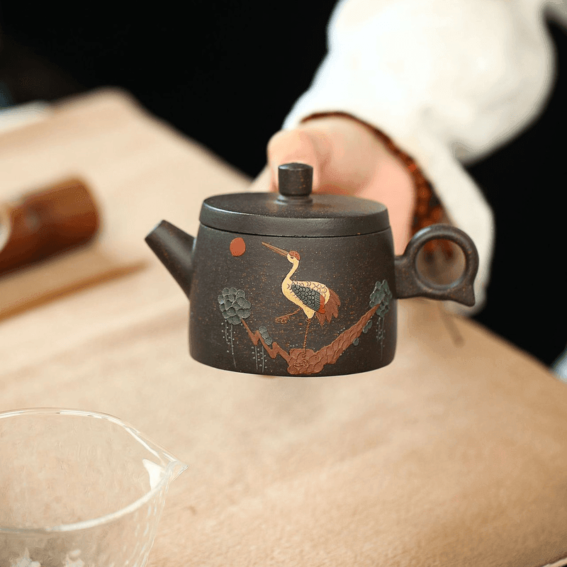 Yixing Purple Clay Teapot [Auspicious Crane] | 宜兴紫砂壶 原矿黑金砂 [仙鹤呈祥] - YIQIN TEA HOUSE 一沁茶舍  |  yiqinteahouse.com