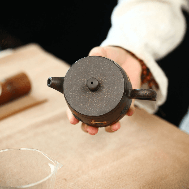 Yixing Purple Clay Teapot [Auspicious Crane] | 宜兴紫砂壶 原矿黑金砂 [仙鹤呈祥] - YIQIN TEA HOUSE 一沁茶舍  |  yiqinteahouse.com