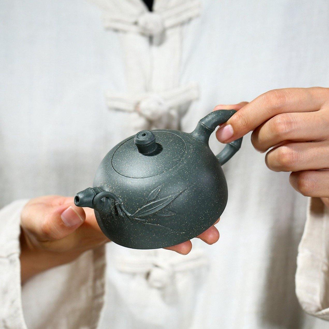 Yixing Purple Clay Teapot [Bamboo Half Moon] | 宜兴紫砂壶 原矿绿泥 [竹叶半月] - YIQIN TEA HOUSE 一沁茶舍 | yiqinteahouse.com