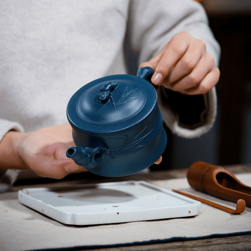 Yixing Purple Clay Teapot [Bamboo] | 宜兴紫砂壶 原矿天青泥 [竹节] - YIQIN TEA HOUSE 一沁茶舍  |  yiqinteahouse.com