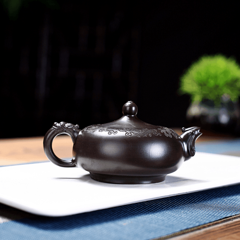 Yixing Zisha Teapot [Dancing Dragon] (Hei Ni - 220ml) - YIQIN TEA HOUSE | yiqinteahouse.com | 200-300ml, teapot, teaware, zisha teapot