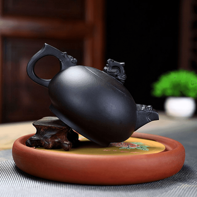 Yixing Zisha Teapot [Dragon] (Hei Ni - 280ml) - YIQIN TEA HOUSE | yiqinteahouse.com | 200-300ml, teapot, teaware, zisha teapot