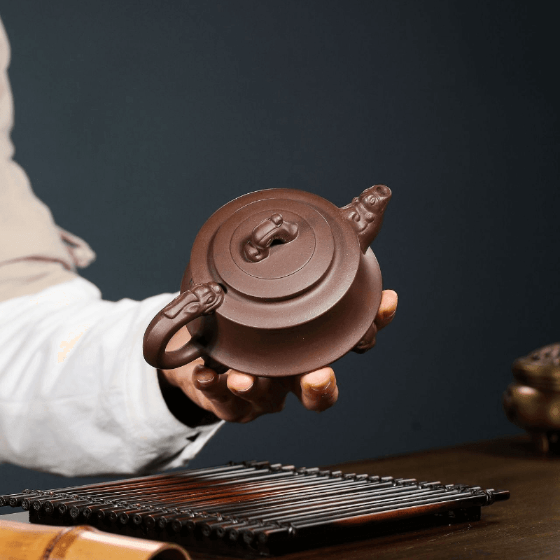 Yixing Zisha Teapot [Dragon Tripod] (Zi Ni - 290ml) - YIQIN TEA HOUSE | yiqinteahouse.com | 200-300ml, teapot, teaware, zisha teapot