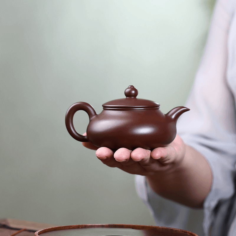 Yixing Zisha Teapot [Flat Horizontal] (Zi Zhu Ni - 160ml) - YIQIN TEA HOUSE | yiqinteahouse.com | <200ml, teapot, teaware, zisha teapot