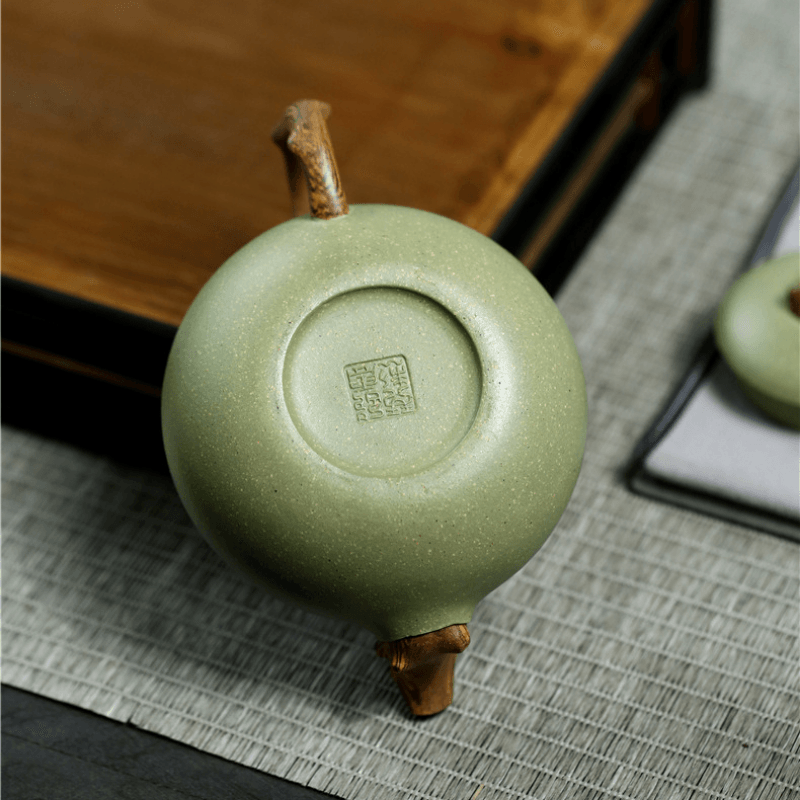 Yixing Zisha Teapot [Gourd] (Douqing Sha/Jiao Ni - 240ml) - YIQIN TEA HOUSE | yiqinteahouse.com | 200-300ml, new arrival, teapot, teaware, zisha teapot