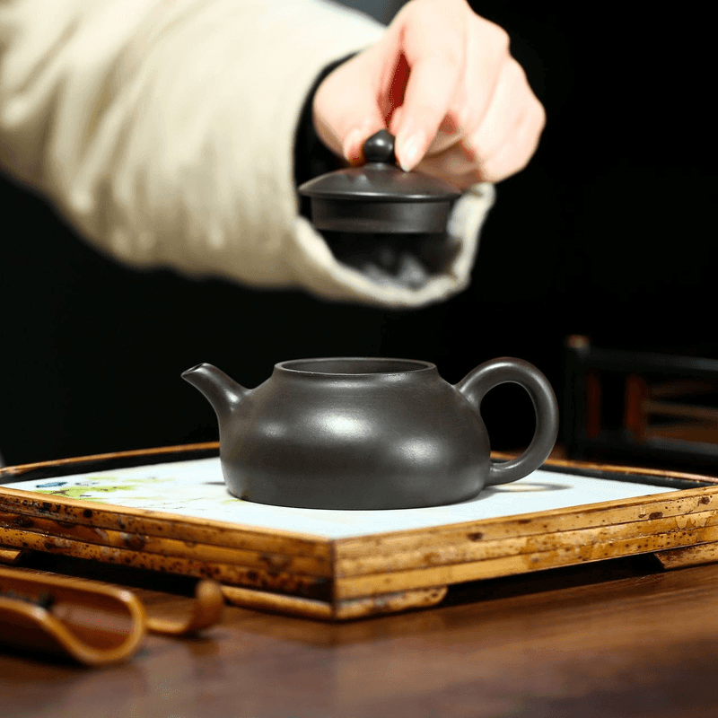 Yixing Zisha Teapot [Han Bian] (Hei Zhu Ni - 190ml) - YIQIN TEA HOUSE | yiqinteahouse.com | <200ml, teapot, teaware, zisha teapot