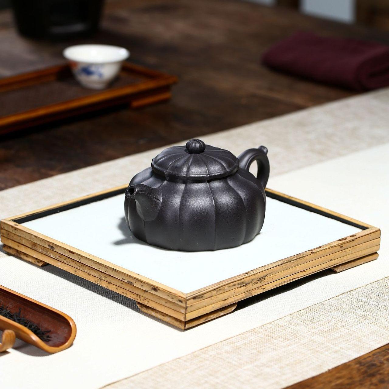 Yixing Zisha Teapot [Jin Nang Bian Zhong] (Hei Ni - 250ml) - YIQIN TEA HOUSE | yiqinteahouse.com | 200-300ml, new arrival, teapot, teaware, zisha teapot