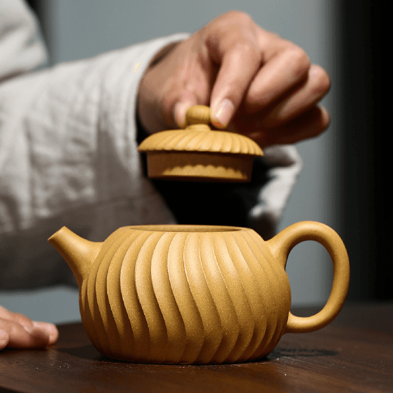 Yixing Zisha Teapot [Jinwen Wendan] (Huangjin Duan Ni - 230ml) - YIQIN TEA HOUSE | yiqinteahouse.com | 200-300ml, teapot, teaware, zisha teapot