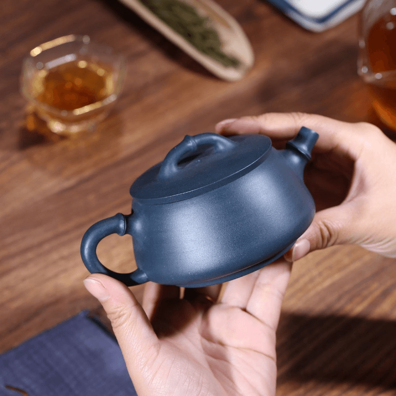 Yixing Zisha Teapot [Kuan Kou Shi Piao] (Tian Qing Ni - 250ml) - YIQIN TEA HOUSE | yiqinteahouse.com | 200-300ml, new arrival, teapot, teaware, zisha teapot