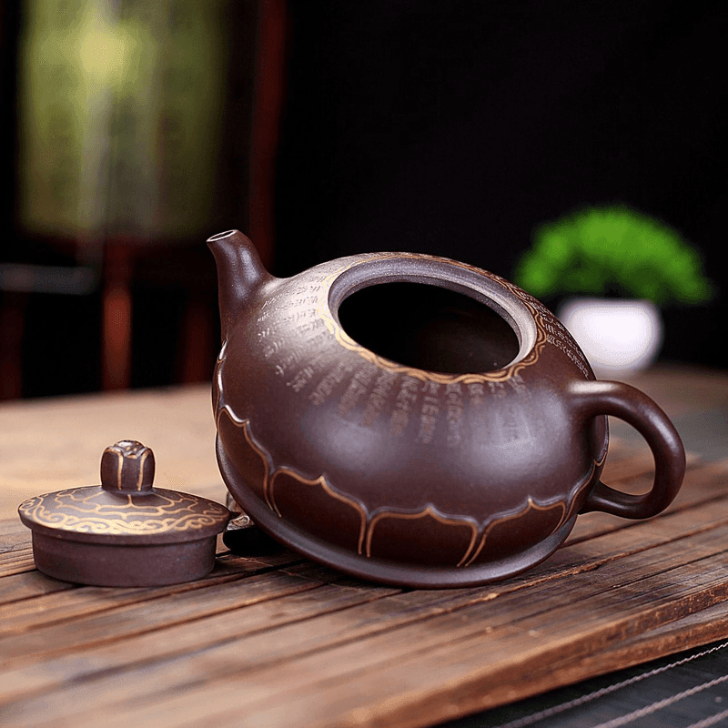 Yixing Purple Clay Teapot [Lotus] | 宜兴紫砂壶 精品老紫泥 [佛莲] - YIQIN TEA HOUSE 一沁茶舍  |  yiqinteahouse.com