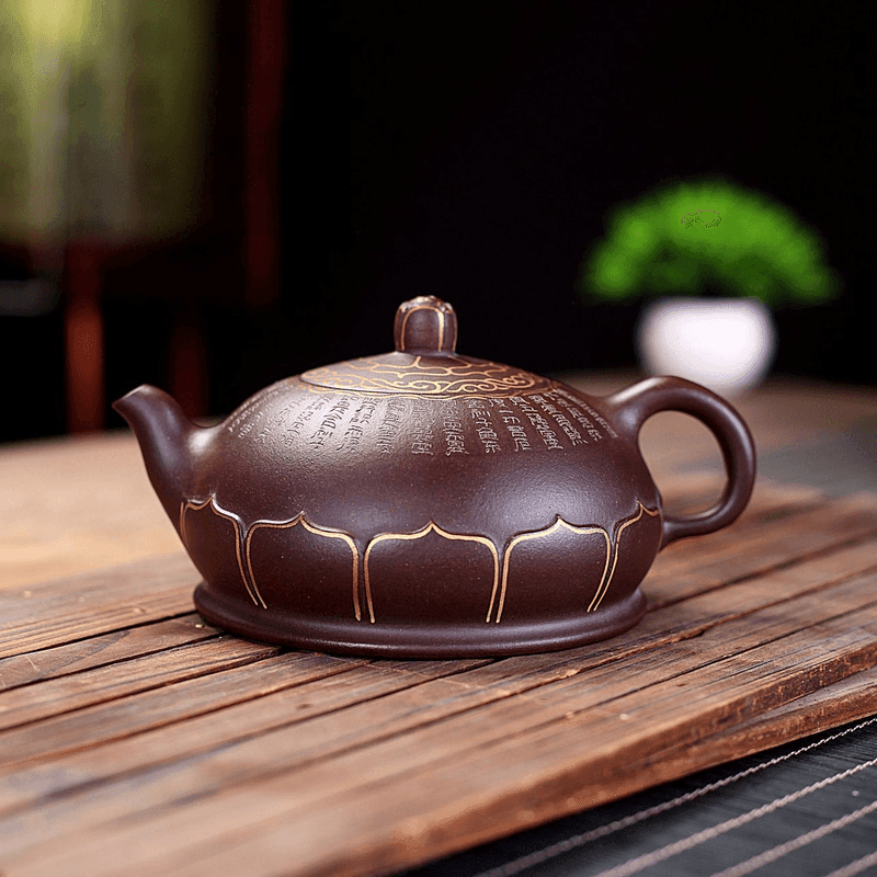 Yixing Purple Clay Teapot [Lotus] | 宜兴紫砂壶 精品老紫泥 [佛莲] - YIQIN TEA HOUSE 一沁茶舍  |  yiqinteahouse.com