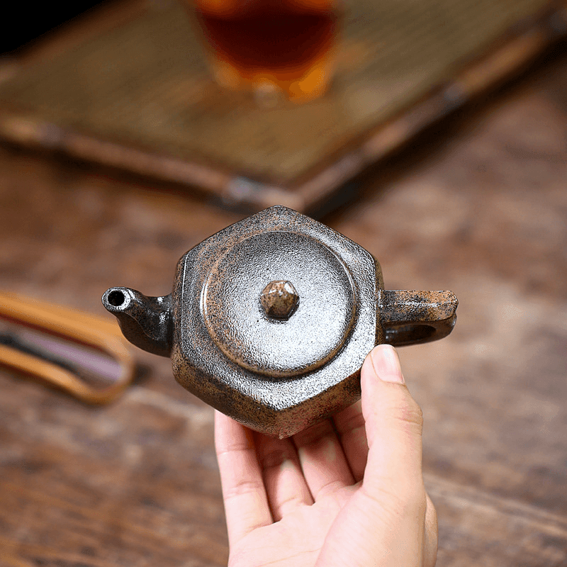 Yixing Purple Clay Teapot [Palace Lantern] | 宜兴紫砂壶 原矿青段烧 [六方宫灯] - YIQIN TEA HOUSE 一沁茶舍  |  yiqinteahouse.com