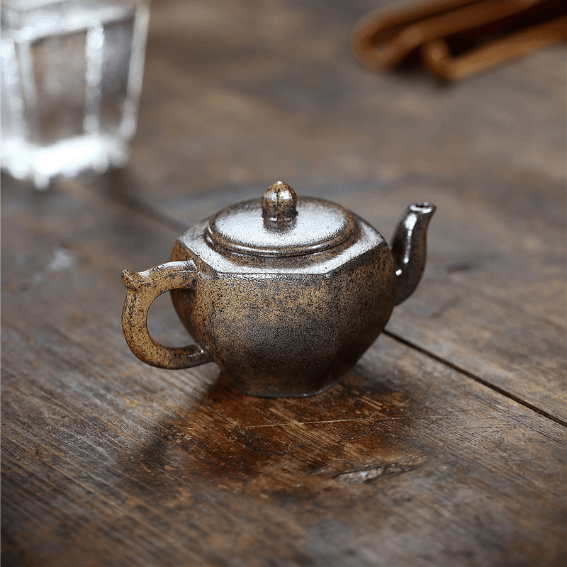 Yixing Purple Clay Teapot [Palace Lantern] | 宜兴紫砂壶 原矿青段烧 [六方宫灯] - YIQIN TEA HOUSE 一沁茶舍  |  yiqinteahouse.com