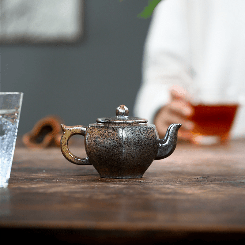 Yixing Purple Clay Teapot [Palace Lantern] | 宜兴紫砂壶 原矿青段烧 [六方宫灯] - YIQIN TEA HOUSE 一沁茶舍  |  yiqinteahouse.com