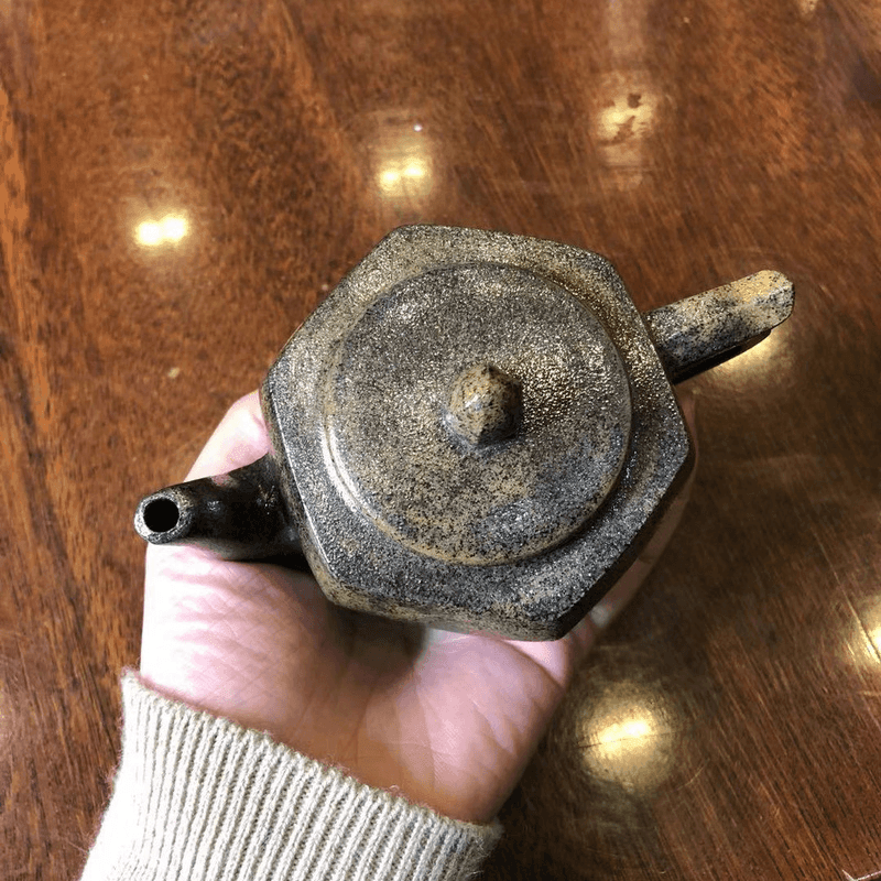 Yixing Purple Clay Teapot [Palace Lantern] | 宜兴紫砂壶 原矿青段烧 [六方宫灯] - YIQIN TEA HOUSE 一沁茶舍  |  yiqinteahouse.com