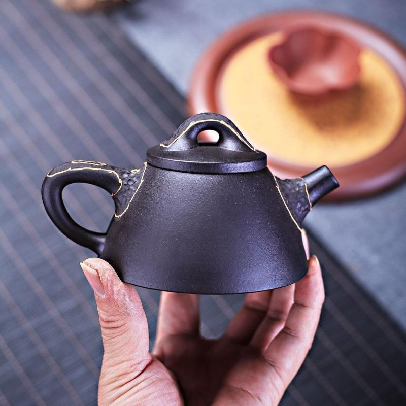 Yixing Zisha Teapot [Pine Needle Lord Shi Piao] (Hei Ni - 190ml) - YIQIN TEA HOUSE | yiqinteahouse.com | <200ml, teapot, teaware, zisha teapot