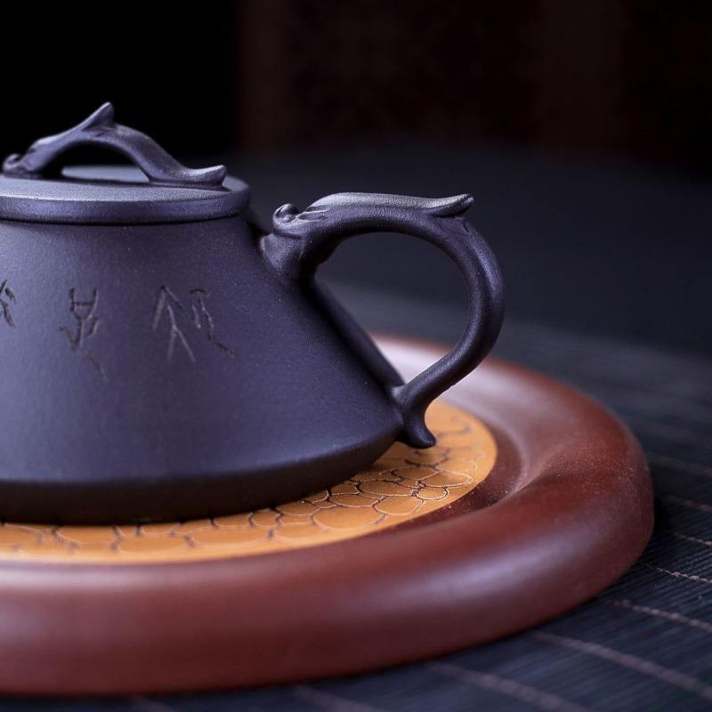 Yixing Purple Clay Teapot [Prosperity Dragon Piao] | 宜兴紫砂壶 原矿黑泥 [盛世龙瓢] - YIQIN TEA HOUSE 一沁茶舍 | yiqinteahouse.com