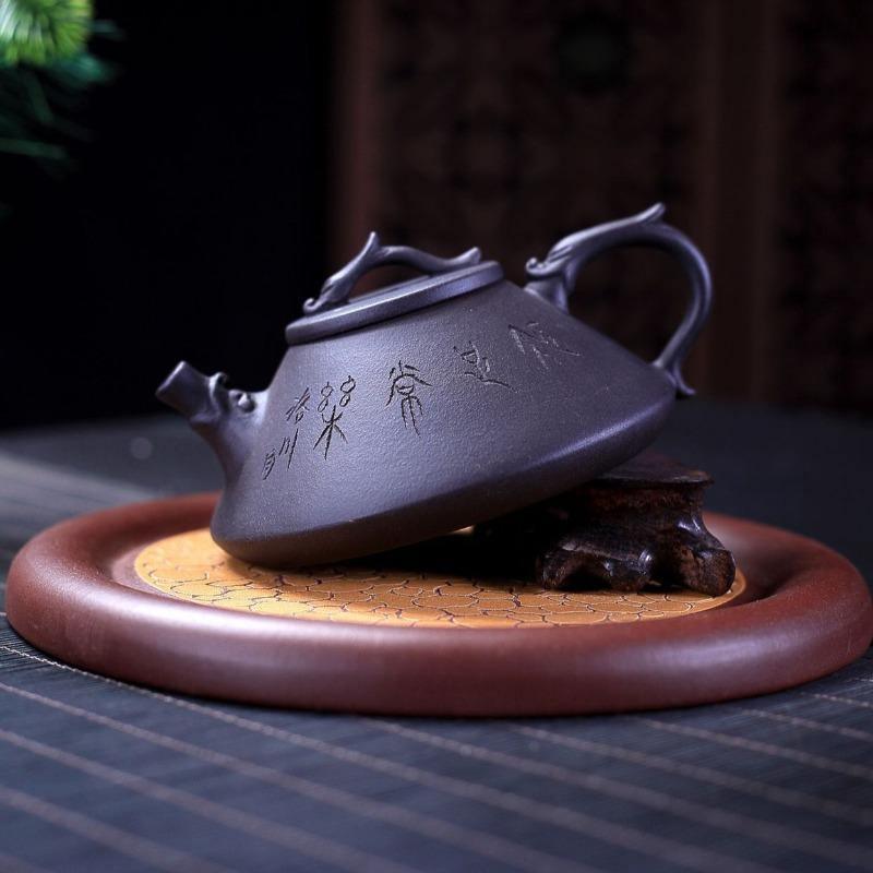 Yixing Purple Clay Teapot [Prosperity Dragon Piao] | 宜兴紫砂壶 原矿黑泥 [盛世龙瓢] - YIQIN TEA HOUSE 一沁茶舍 | yiqinteahouse.com