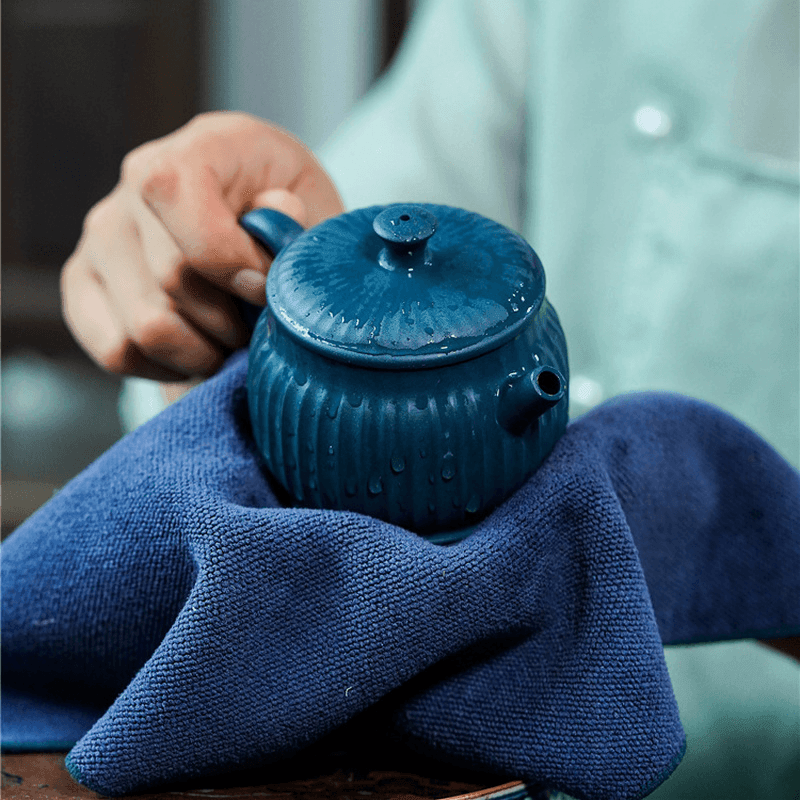 Yixing Purple Clay Teapot [Ribbed Jing Quan] | 宜兴紫砂壶 原矿天青泥 [筋纹井泉] - YIQIN TEA HOUSE 一沁茶舍  |  yiqinteahouse.com