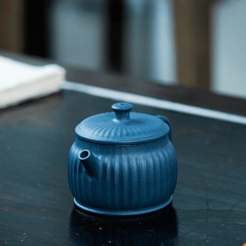 Yixing Purple Clay Teapot [Ribbed Jing Quan] | 宜兴紫砂壶 原矿天青泥 [筋纹井泉] - YIQIN TEA HOUSE 一沁茶舍  |  yiqinteahouse.com