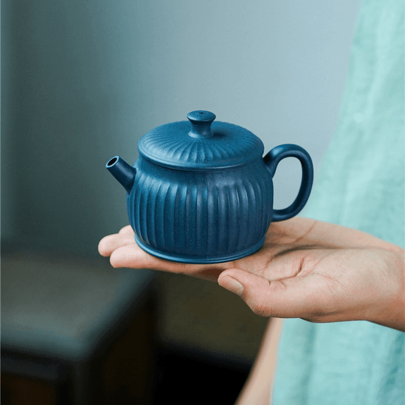 Yixing Purple Clay Teapot [Ribbed Jing Quan] | 宜兴紫砂壶 原矿天青泥 [筋纹井泉] - YIQIN TEA HOUSE 一沁茶舍  |  yiqinteahouse.com