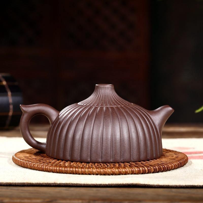 Yixing Zisha Teapot [Ribbed Petals] (Zi Ni - 210ml) - YIQIN TEA HOUSE | yiqinteahouse.com | 200-300ml, teapot, teaware, zisha teapot