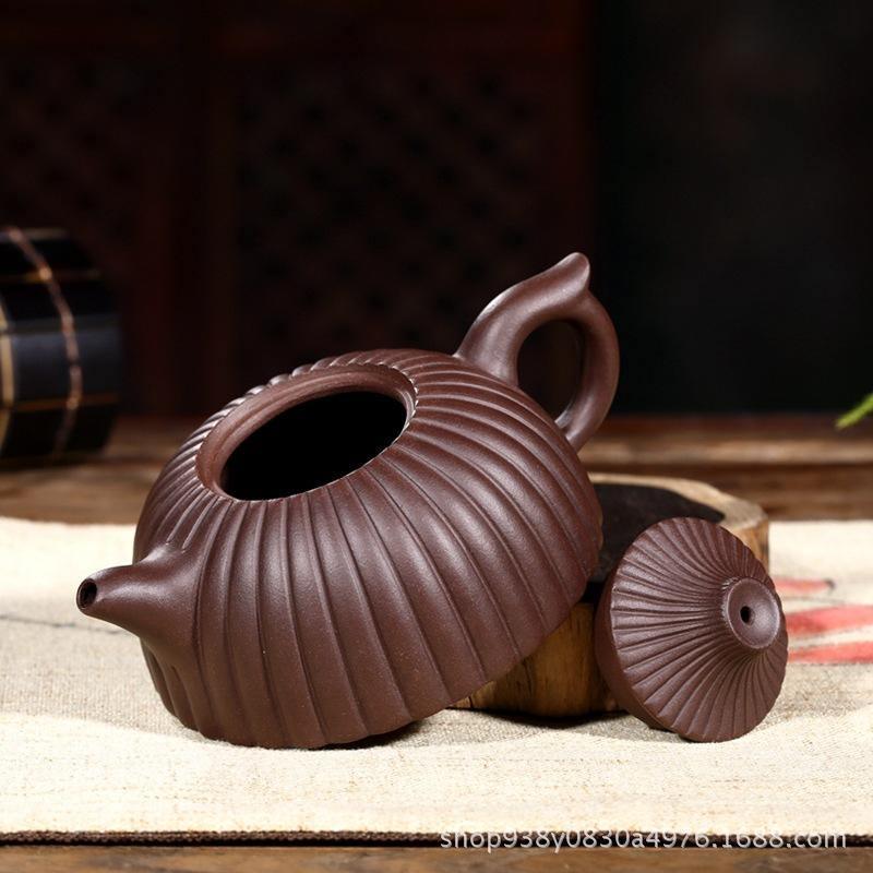 Yixing Zisha Teapot [Ribbed Petals] (Zi Ni - 210ml) - YIQIN TEA HOUSE | yiqinteahouse.com | 200-300ml, teapot, teaware, zisha teapot