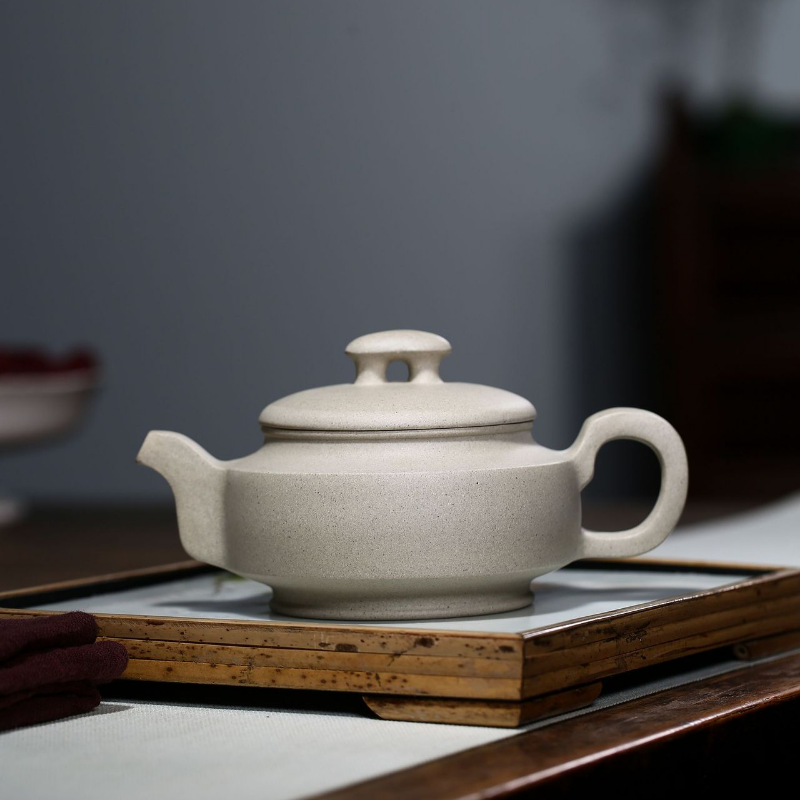 Yixing Zisha Teapot [Shang Xin Qiao] (Bai Duan Ni - 300ml) - YIQIN TEA HOUSE | yiqinteahouse.com | 200-300ml, new arrival, teapot, teaware, zisha teapot