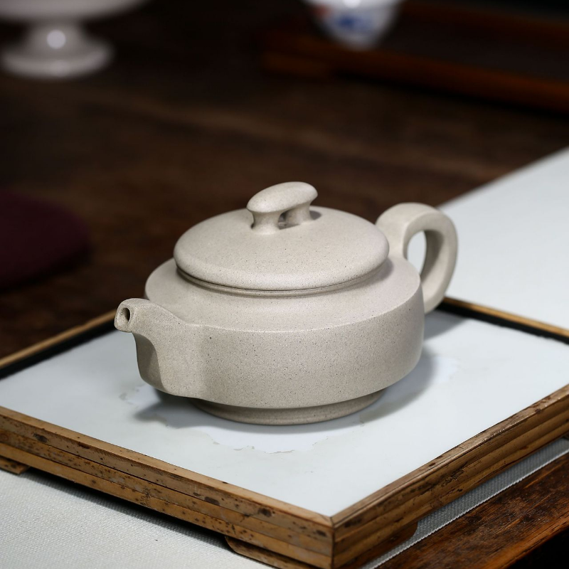 Yixing Zisha Teapot [Shang Xin Qiao] (Bai Duan Ni - 300ml) - YIQIN TEA HOUSE | yiqinteahouse.com | 200-300ml, new arrival, teapot, teaware, zisha teapot