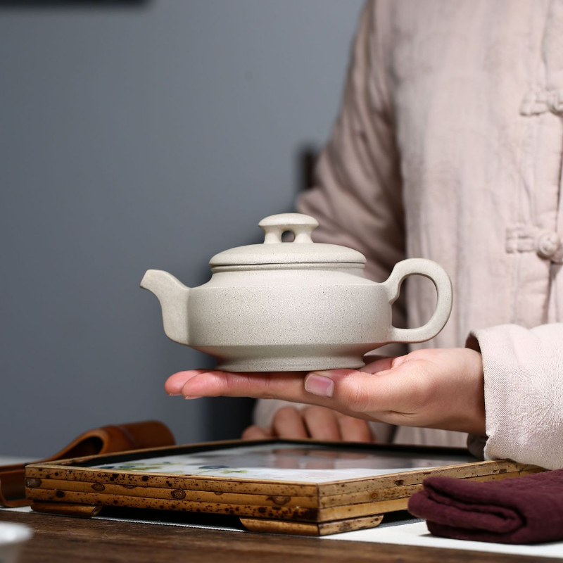 Yixing Zisha Teapot [Shang Xin Qiao] (Bai Duan Ni - 300ml) - YIQIN TEA HOUSE | yiqinteahouse.com | 200-300ml, new arrival, teapot, teaware, zisha teapot