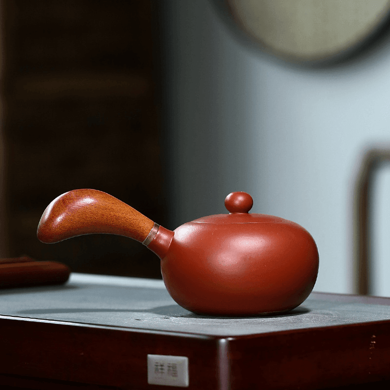 Yixing Zisha Teapot [Tang Yu Side Handle Pot] (Dahongpao - 220ml) - YIQIN TEA HOUSE | yiqinteahouse.com | 200-300ml, teapot, teaware, zisha teapot