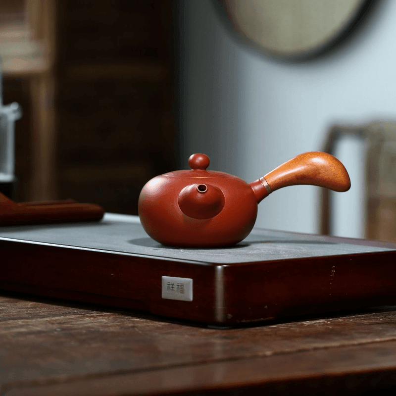 Yixing Zisha Teapot [Tang Yu Side Handle Pot] (Dahongpao - 220ml) - YIQIN TEA HOUSE | yiqinteahouse.com | 200-300ml, teapot, teaware, zisha teapot