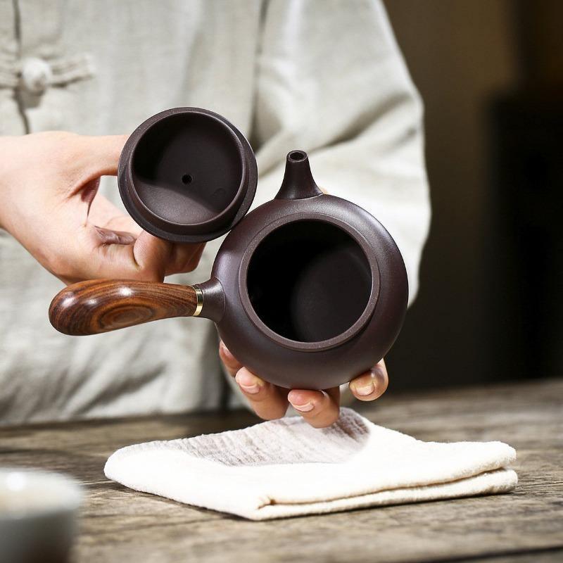 Yixing Zisha Teapot [Tang Yu Side Handle Pot] (Zi Ni - 220ml) - YIQIN TEA HOUSE | yiqinteahouse.com | 200-300ml, teapot, teaware, zisha teapot