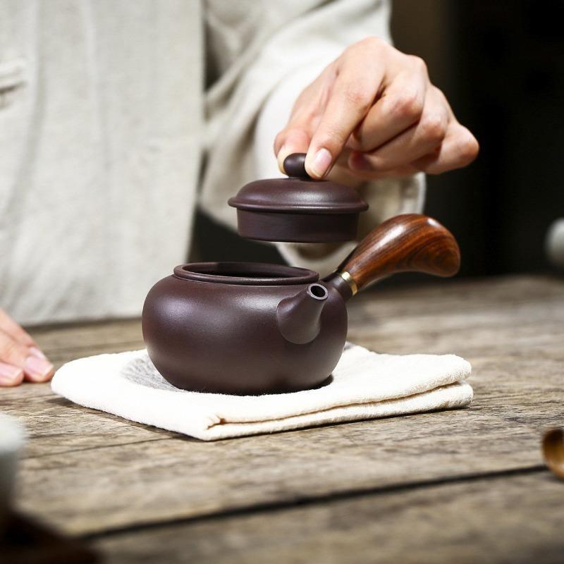 Yixing Zisha Teapot [Tang Yu Side Handle Pot] (Zi Ni - 220ml) - YIQIN TEA HOUSE | yiqinteahouse.com | 200-300ml, teapot, teaware, zisha teapot