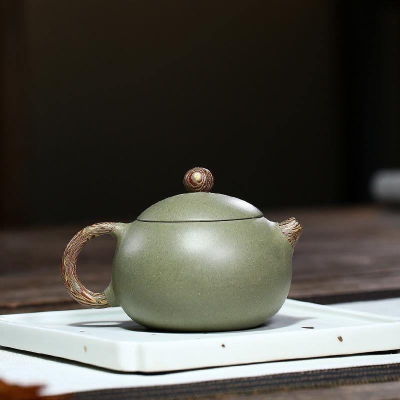 Yixing Purple Clay Teapot [Xishi Pot] | 宜兴紫砂壶 绞泥 [西施壶] 190ml - YIQIN TEA HOUSE 一沁茶舍 | yiqinteahouse.com