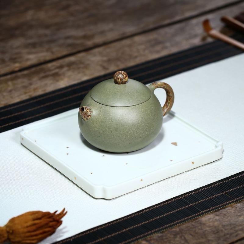 Yixing Purple Clay Teapot [Xishi Pot] | 宜兴紫砂壶 绞泥 [西施壶] 190ml - YIQIN TEA HOUSE 一沁茶舍 | yiqinteahouse.com