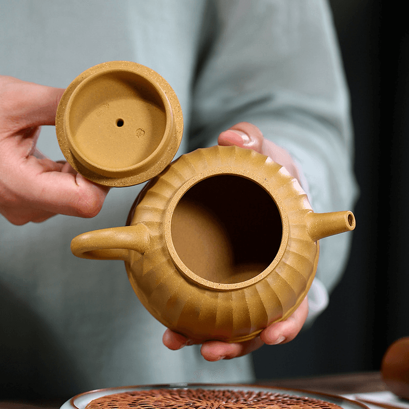 Yixing Zisha Teapot [Zhong Kui Pot] (Huangjin Duan Ni - 220ml) - YIQIN TEA HOUSE | yiqinteahouse.com | 200-300ml, teapot, teaware, zisha teapot