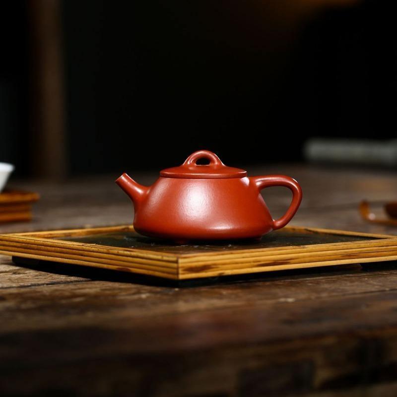 Yixing Zisha Teapot [Ziye Shi Piao] (Dahongpao - 200ml) - YIQIN TEA HOUSE | yiqinteahouse.com | 200-300ml, teapot, teaware, zisha teapot